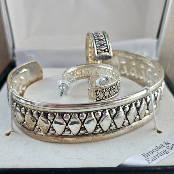 East 5th Ladies Bracelet & Earrings Set Silver Tone Fashion Jewelry New in a box - Picture 7 of 12